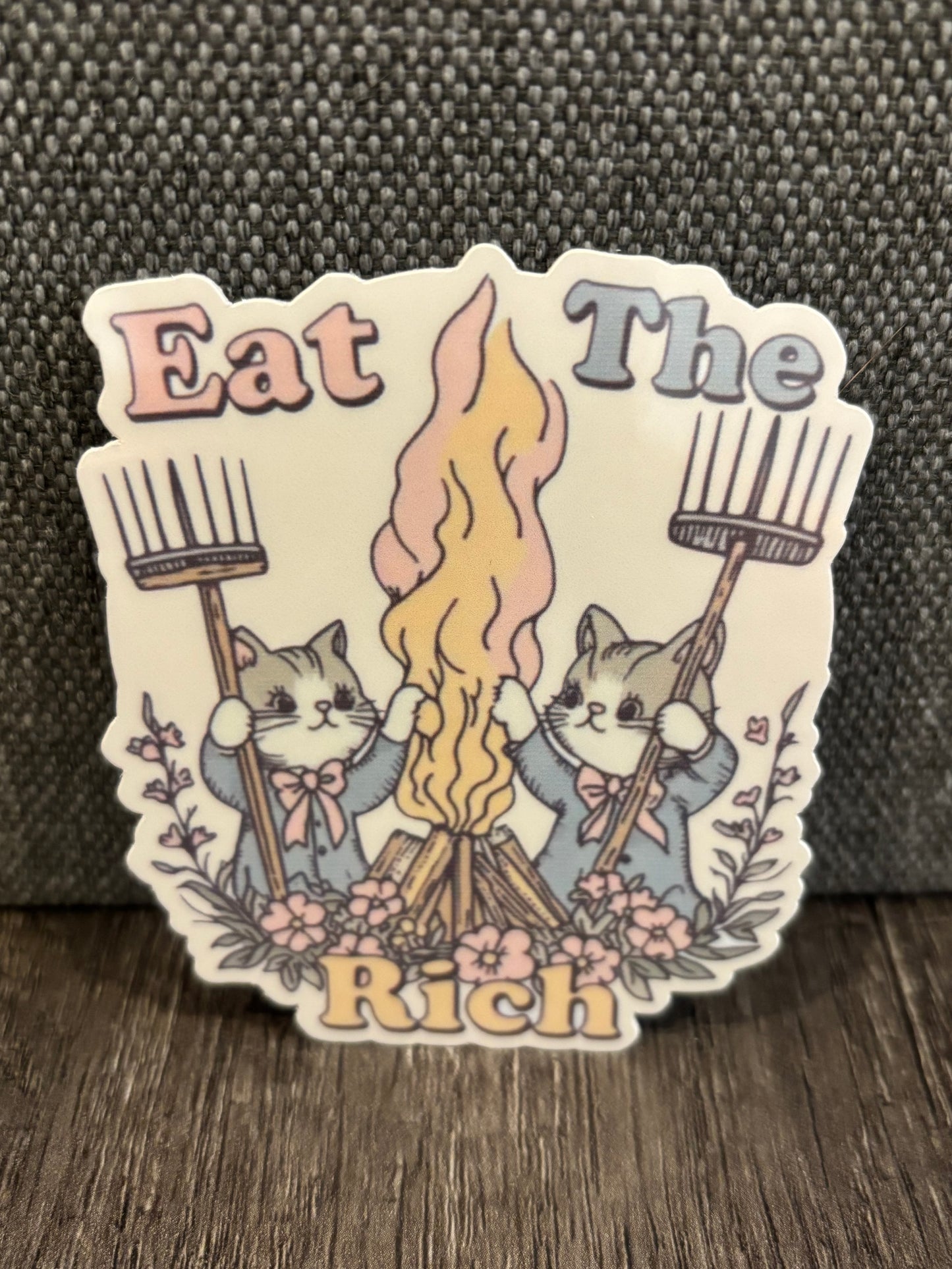 PEGATINA GATITOS COMER A LOS RICOS