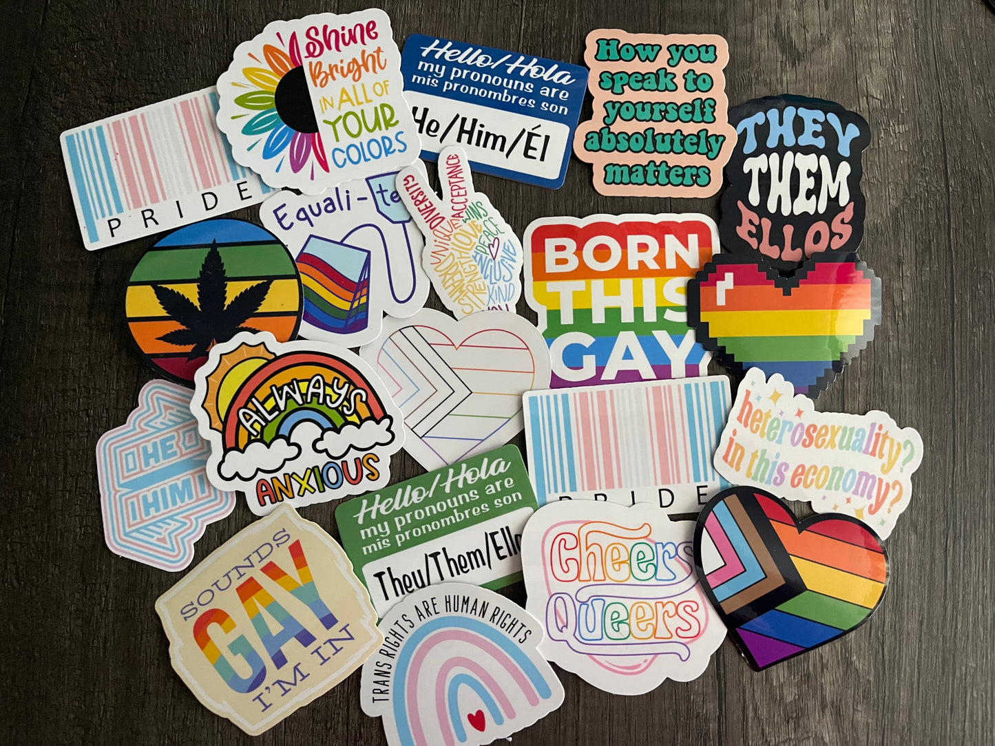 MYSTERY STICKER PACK